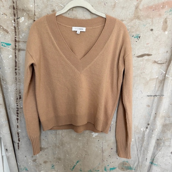 Intermix Elroy V-Neck Cashmere Sweater - Picture 3 of 6